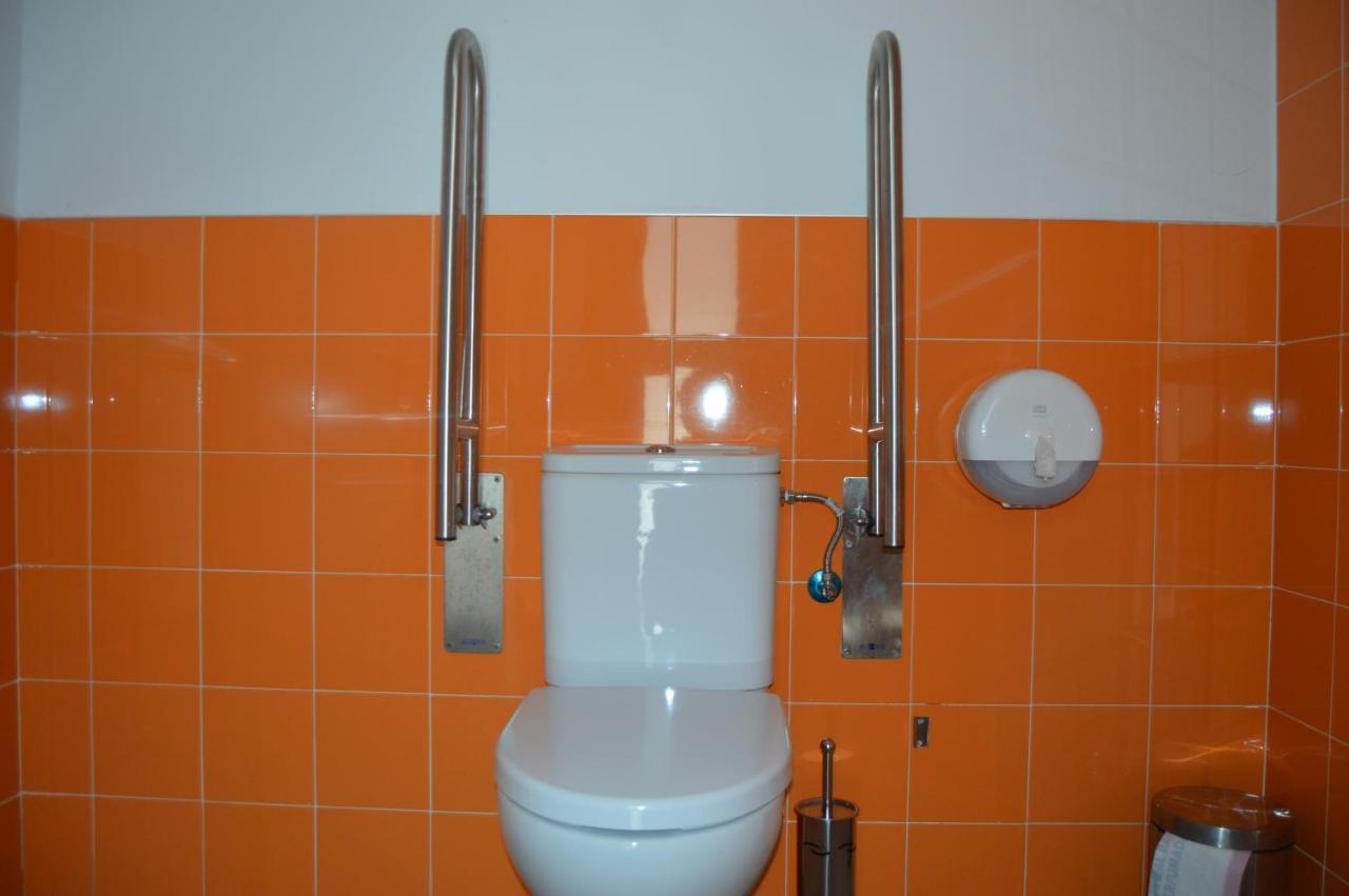 Arroyo de la Luz Hostel Divino Morales מראה חיצוני תמונה